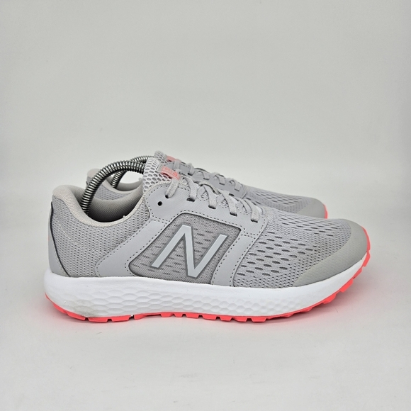 New Balance Woman's 520 V5 W520LS5 Gray Running Shoes Size 9 Wide - Picture 3 of 8